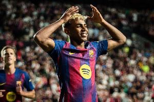 哈维：亚马尔将来一定能获金球奖，布斯克茨始终保持着顶级水准