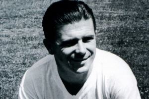 普斯卡什逝世19周年,皇马官网发文缅怀:队史最伟大的射手之一 普斯卡什逝世19周年,皇马官网发文缅怀:队史最伟大的射手之一